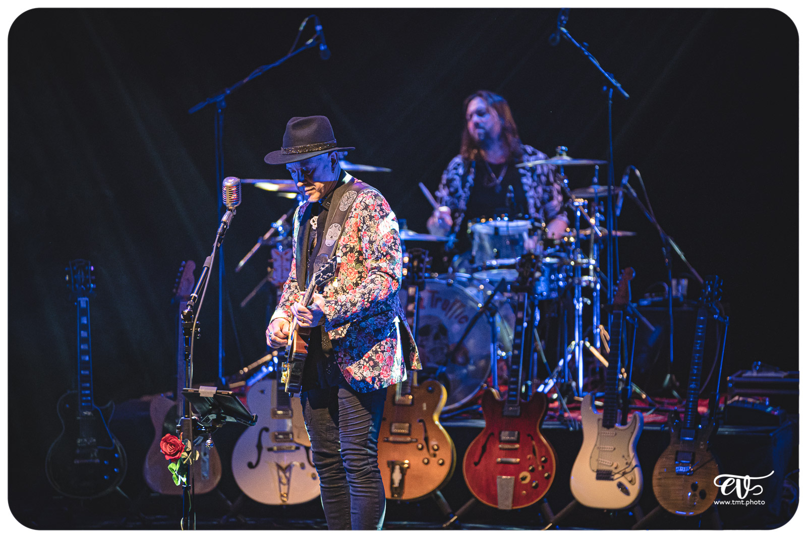 L'HISTOIRE DU ROCK EN 13 GUITARES